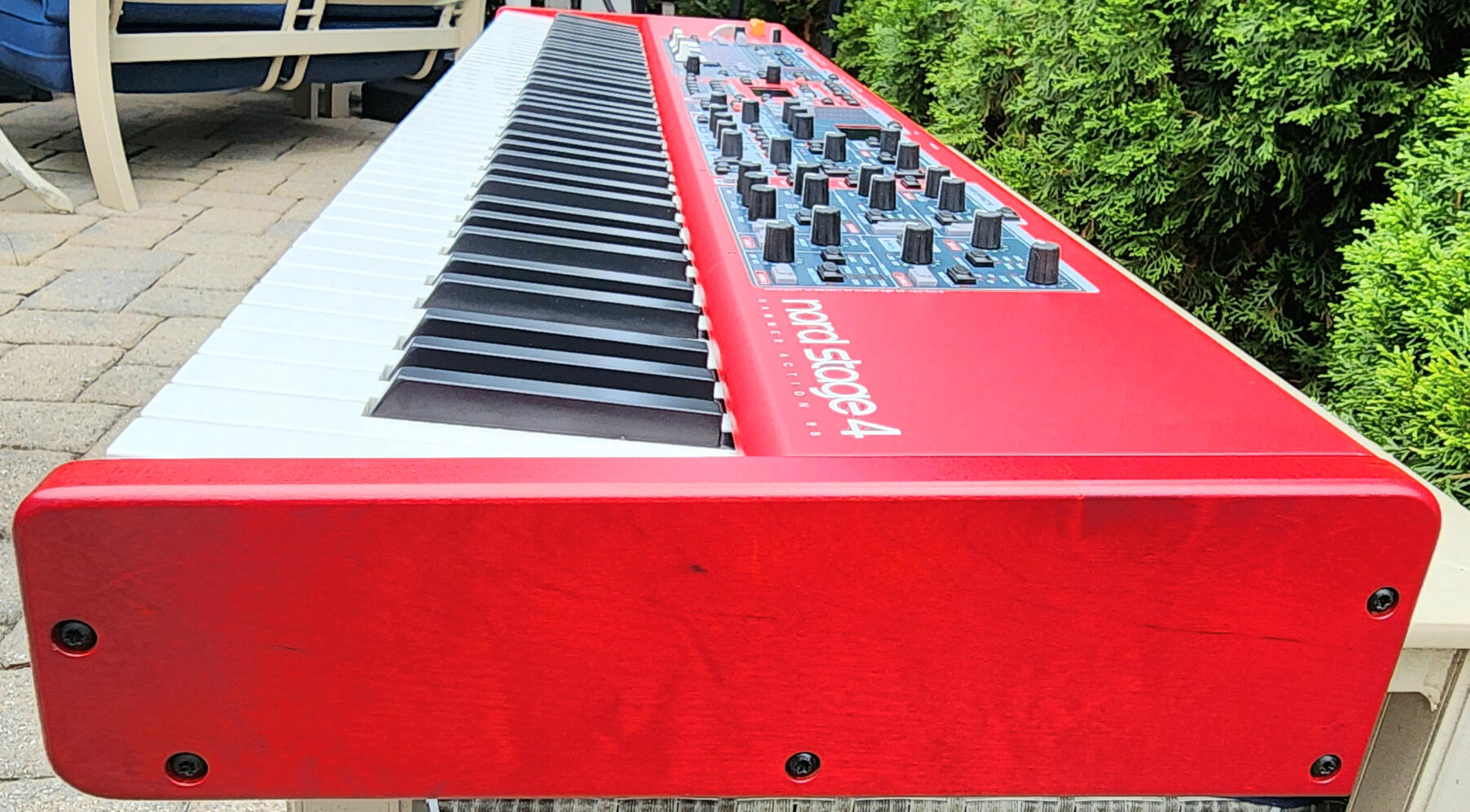 Right Red Wood Side Panel